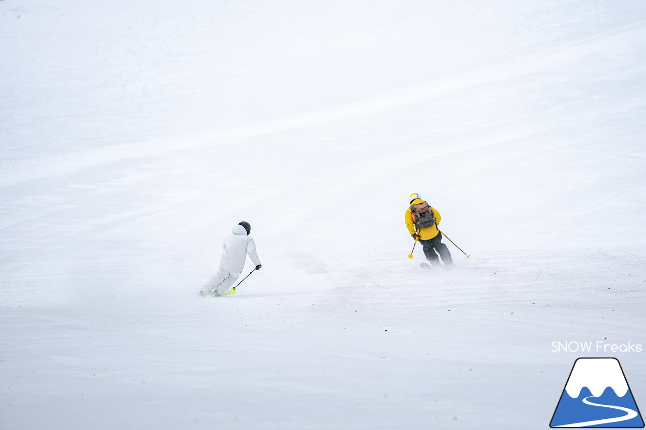 星野リゾート　トマム｜M's Ski Salon「Snow!!Snow!!Snow!!3rd season」の番組撮影に同行！今回のゲストは、星野リゾート代表・星野佳路さん。プロスキーヤー・吉田勝大さんと一緒にスキーセッション撮影です！